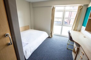 Desk, free WiFi, bed sheets - Popup Liverpool (Liverpool)