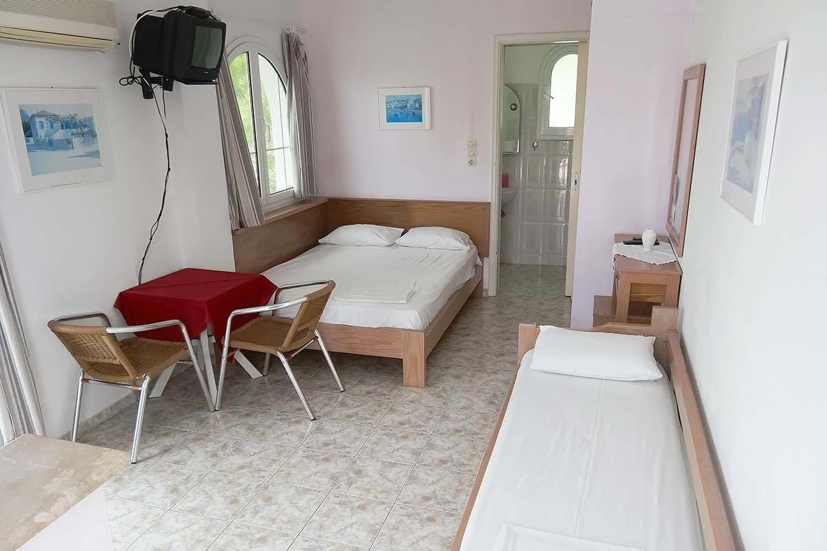 Apartment, 1 Bedroom, Garden View | 1 bilik tidur, seterika/papan seterika, katil bayi/kot (percuma)