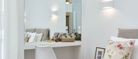 Literie de qualité supérieure, surmatelas, décoration personnalisée