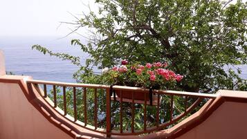 Chambre Double ou avec lits jumeaux, balcon, vue mer (Girasole) | Balcon