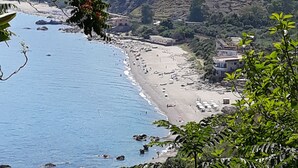 ชายหาด