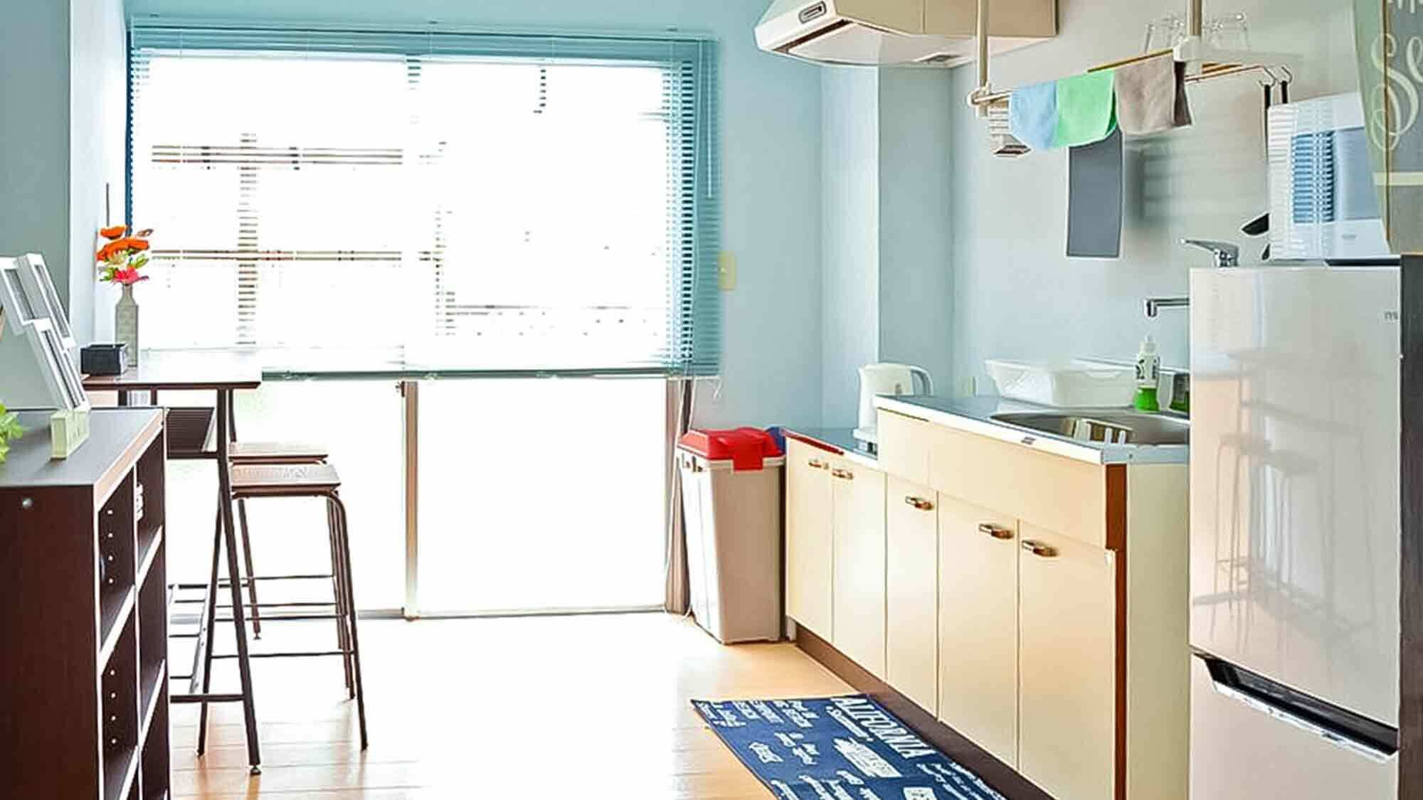 私人廚房 | 電冰箱、微波爐、爐台、電熱水壺
