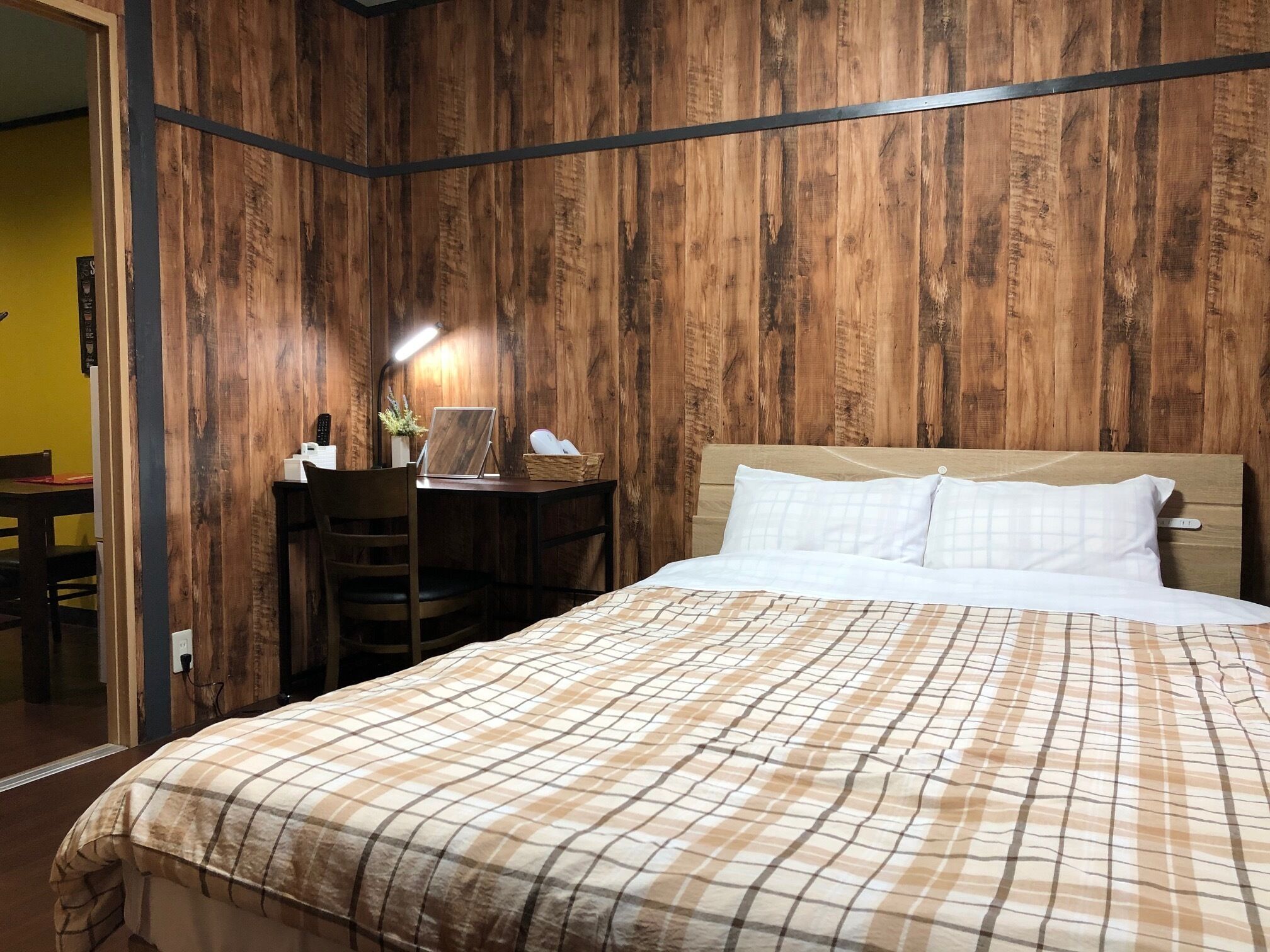 Desk, WiFi (free), individually decorated, bed sheets
