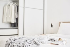 Apartment, 1 Bedroom | Egyptian cotton sheets, premium bedding, laptop workspace, soundproofing - Modern Elegant Apt at Kolonaki (Athens)