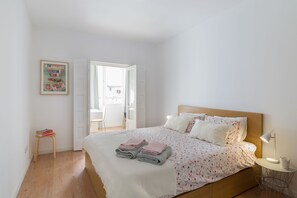 Apartment, 1 Bedroom, Terrace | Desk, blackout drapes, iron/ironing board, free WiFi - Alves da Veiga Apartments (Porto)