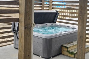 Bain à remous extérieur