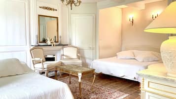 Basic Room | Individually decorated, individually furnished, soundproofing