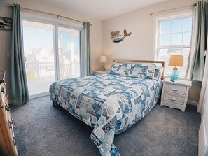 5 bedrooms, desk, free WiFi, bed sheets