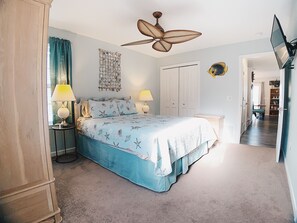 5 bedrooms, desk, free WiFi, bed sheets