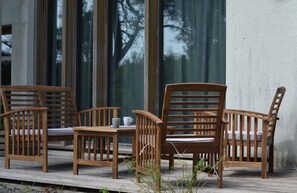 Family Apartment, Garden View | Terrace/patio