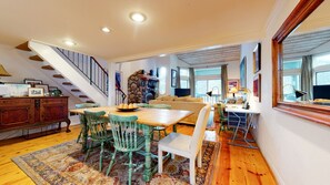 Apartment, 3 Schlafzimmer | Eigene Küche | Kühlschrank, Wasserkocher mit Kaffee-/Teezubehör, Toaster