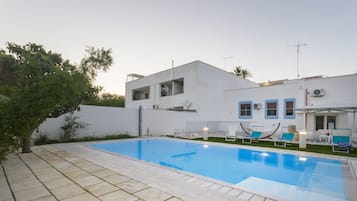 Seasonal outdoor pool