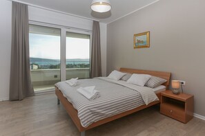 Villa | 6 bedrooms, in-room safe, soundproofing, iron/ironing board - Villa Adria (Kastela)