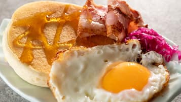 Daily buffet breakfast for a fee