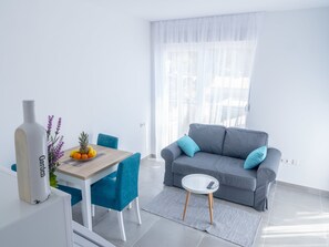 Apartamento (5) | Sala de estar | TV de tela plana