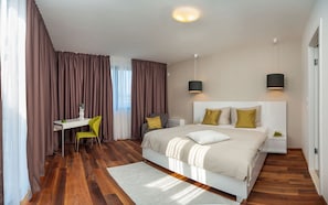 Villa | 6 bedrooms, iron/ironing board, free WiFi, bed sheets