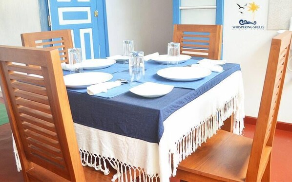 Daily continental breakfast (USD 5 per person)