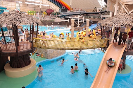 3 indoor pools, 2 outdoor pools
