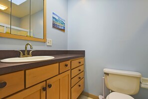 Combined shower/bathtub - SN8645- Just 300 Steps to The Beach and All New Interiors! (Nags Head)