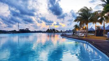 Outdoor pool, sun loungers
