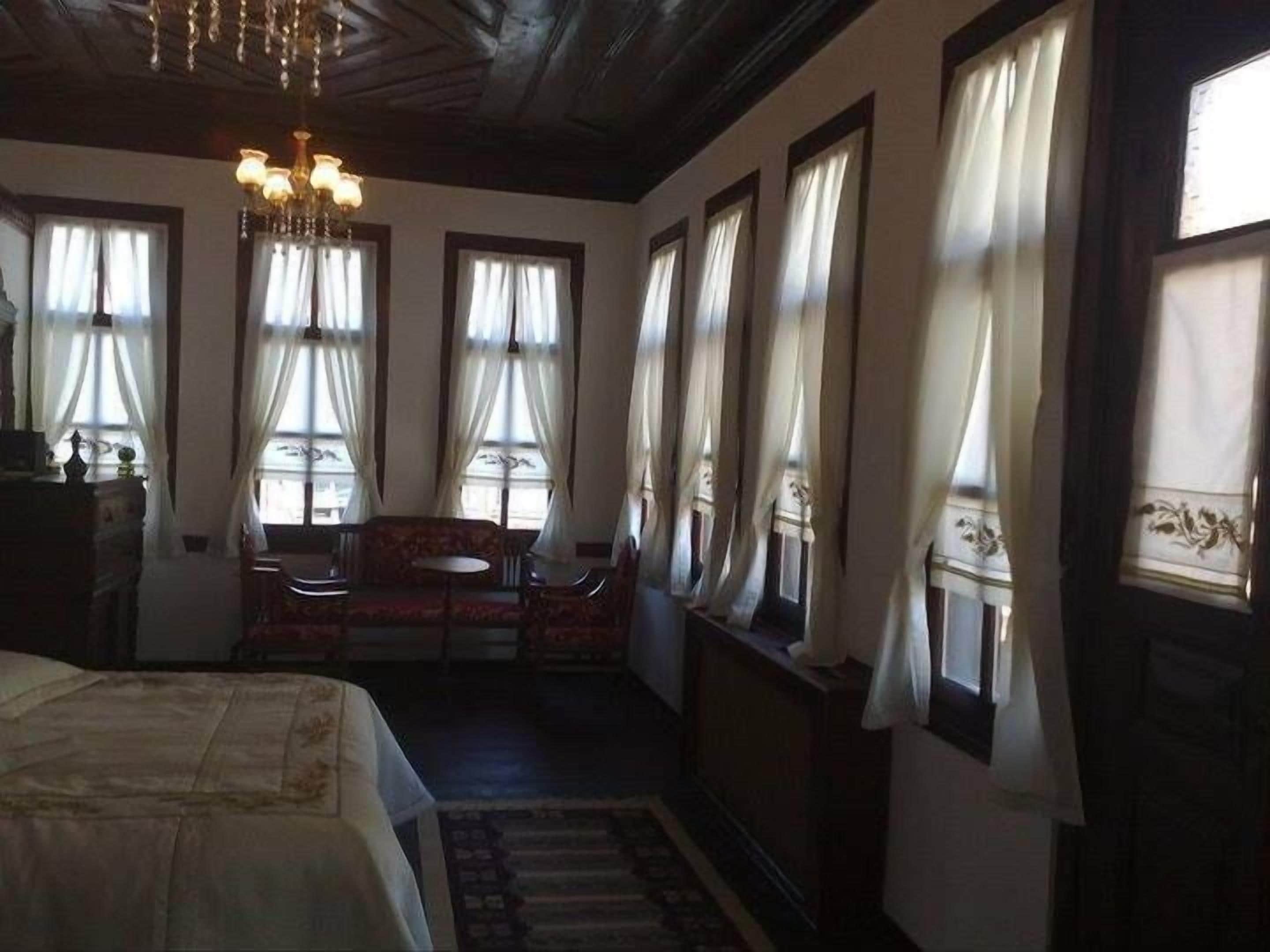 Suite | Iron/ironing board, free WiFi