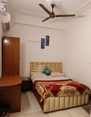 Deluxe Room | Free WiFi - Hotel Swisston Palace (New Delhi)