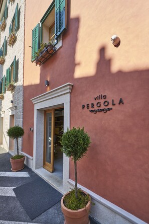 Voorkant van accommodatie