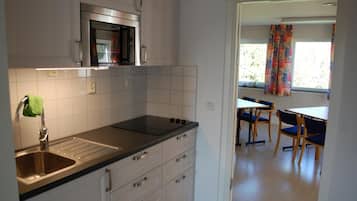 Fridge, microwave