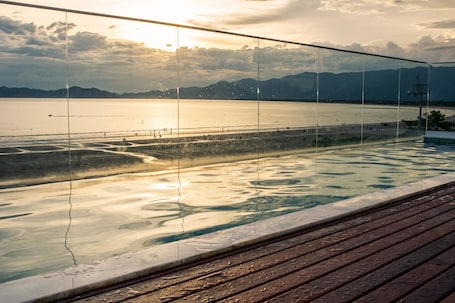 2 piscinas al aire libre. Pousada Conca di Mare