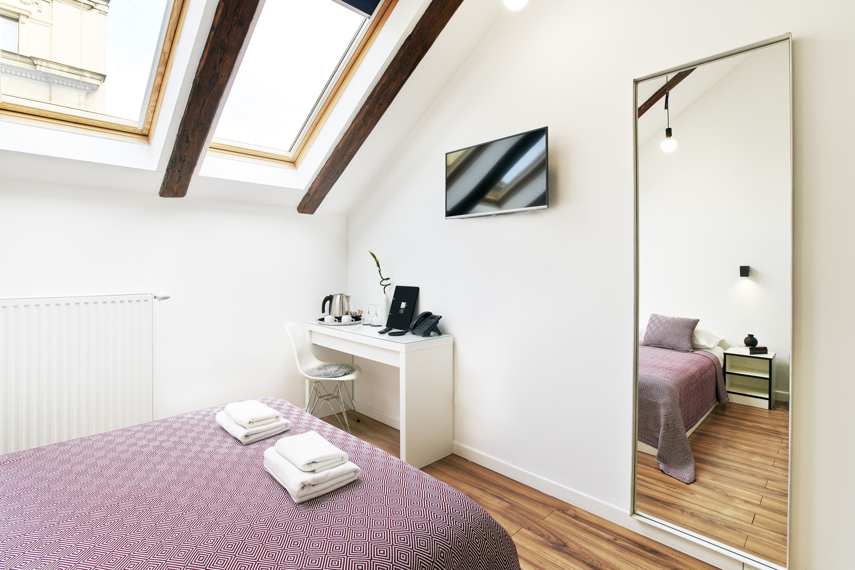 1 bedroom, down duvets, in-room safe, blackout curtains