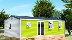 Desk, iron/ironing board (on request), cribs (free), WiFi (surcharge) - Camping Zuydcoote Beach (Zuydcoote)