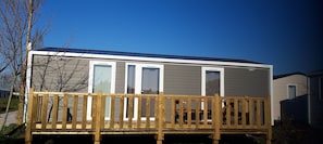 Individually decorated, individually furnished, desk, iron/ironing board - Camping Zuydcoote Beach (Zuydcoote)