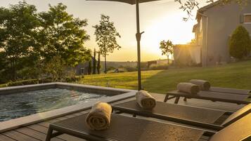 Exklusiv villa - flera sängar - utsikt mot poolen | Privat pool