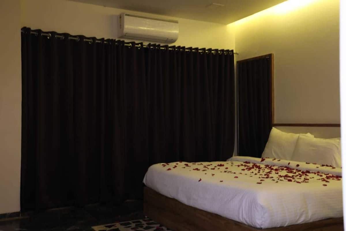 Deluxe-Zimmer, 1 King-Bett, Stadtblick