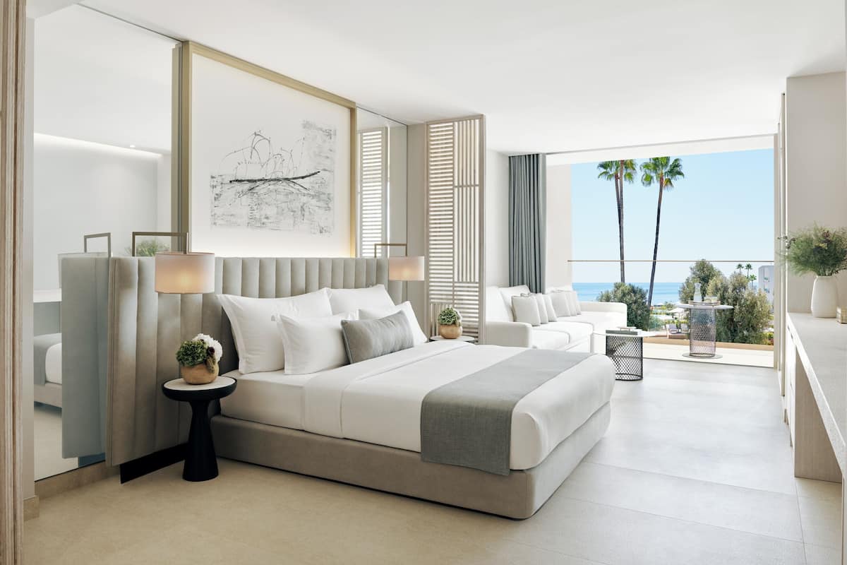 junior suite, sea view | 1 bedroom, minibar, in-room safe, desk