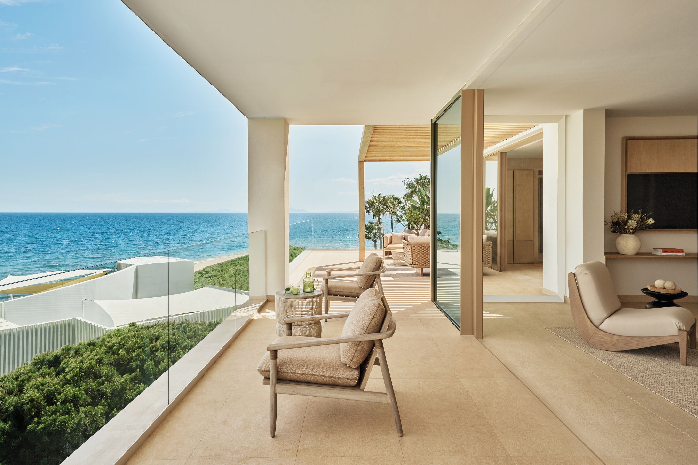 Suite Deluxe, 2 dormitoris (Grand Penthouse | Sea Front View) | Minibar, caixa forta a l'habitació, escriptori i cortines opaques 