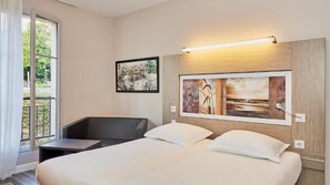 1 bedroom, in-room safe, desk, soundproofing