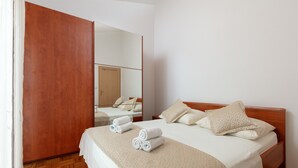 Casa, 3 quartos | 3 quartos, ferros/tábuas de passar roupa, Wi-Fi de cortesia