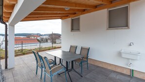 Casa, 3 quartos | Terraço/pátio