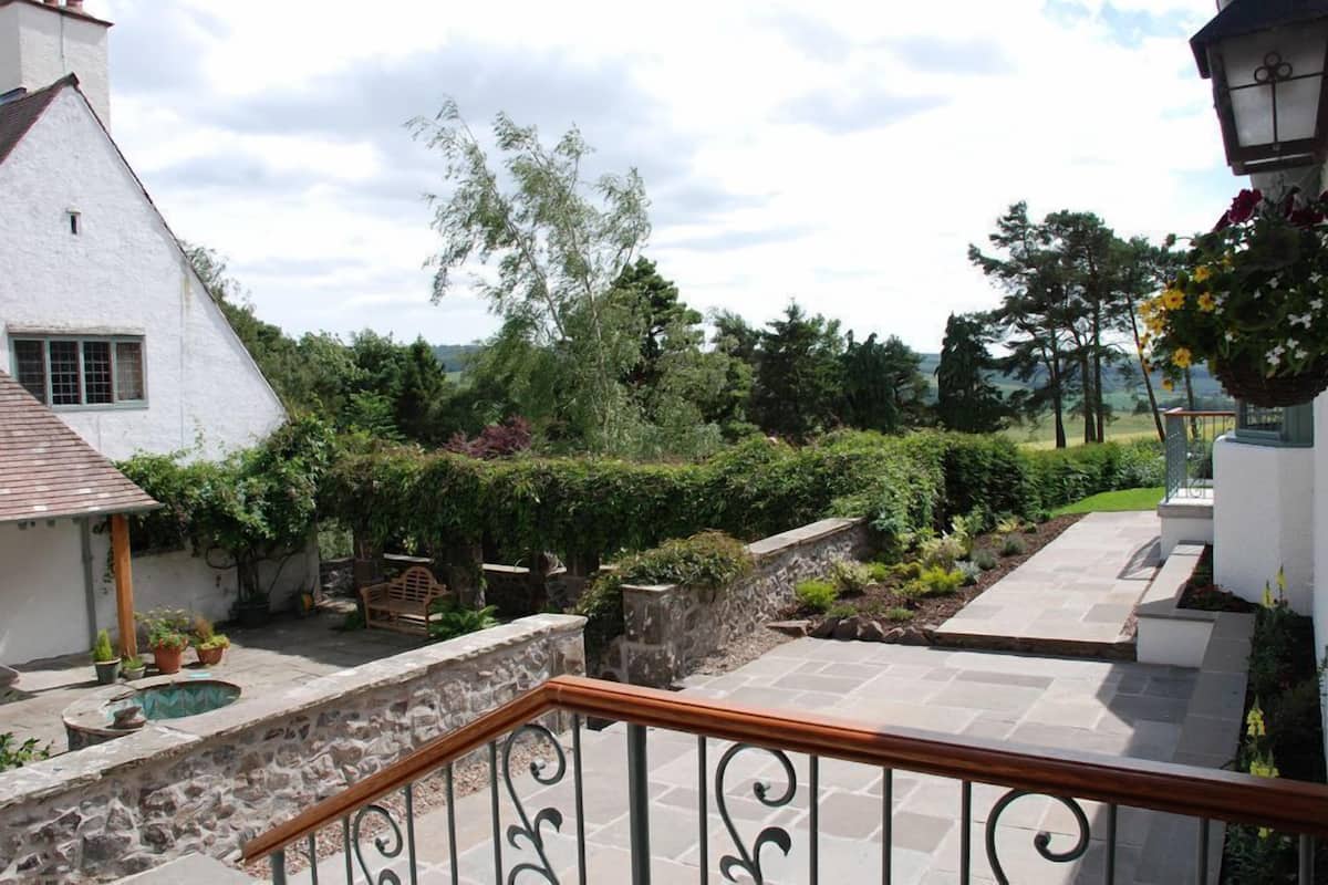 Valentines Cottage | Balcony