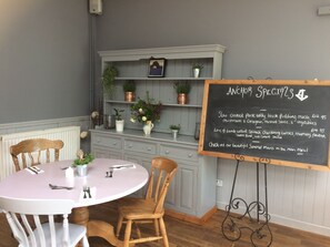 Daily continental breakfast (GBP 3.50 per person)