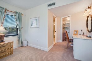 House, 2 Bedrooms | 2 bedrooms, iron/ironing board, free WiFi, bed sheets