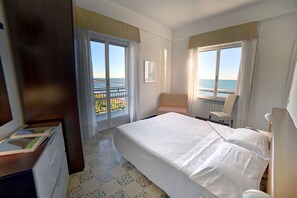 Chambre Panoramique Double ou avec lits jumeaux, 2 lits une place, vue mer