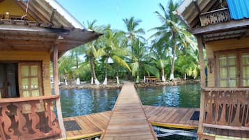 Dock