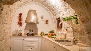 Villa, 2 Bedrooms | Private kitchen - Trulli Ottomano (Castellana Grotte)