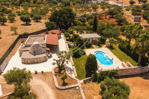 Exterior - TD Villa Luna Trulli with Large Pool (Castellana Grotte)