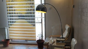 City Penthouse, City View | Living area - Aslan Apart (Izmir)