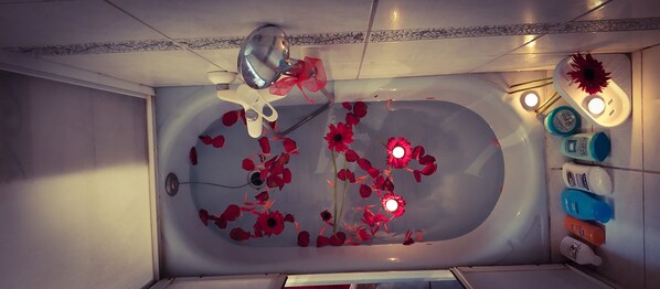 City-Penthouse, Stadtblick | Komfortbadewanne