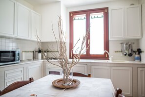 Villa, 2 chambres | Cuisine privée