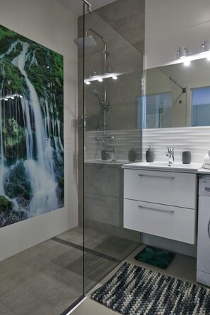 Superior Studio, 1 King Bed with Sofa bed | Bathroom - Praga Elegant Studio (Warsaw)